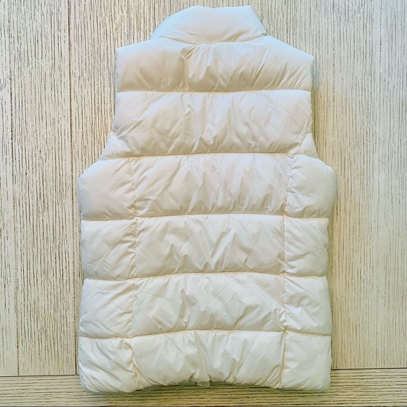 Old Navy fleece-lined puffer vest - Picture 2 of 3
